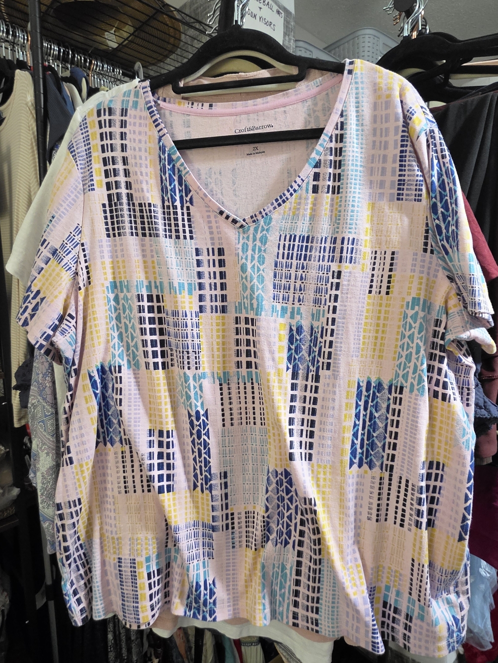 Croft & Barrow Plus Size V-Neck Short Sleeve Top - Light Pink Print